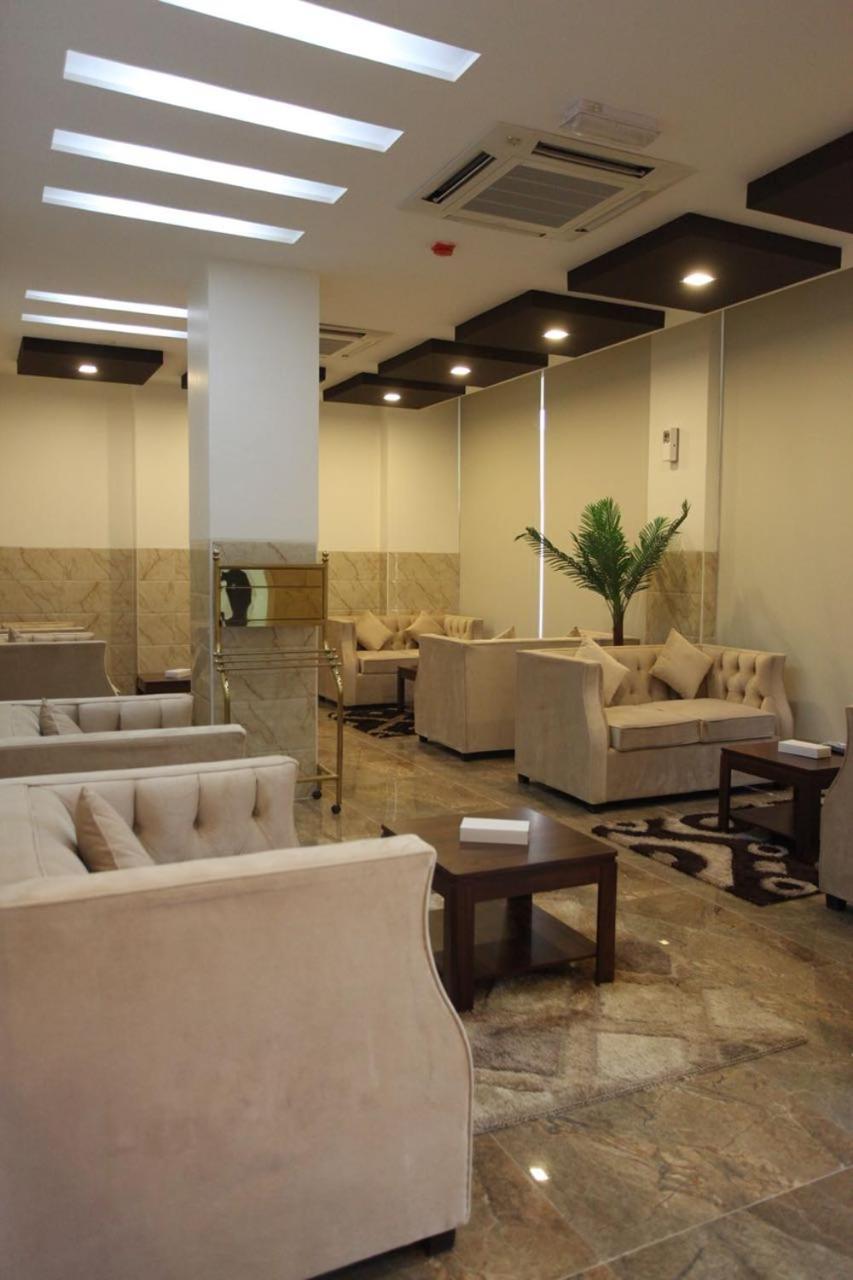 Almanzel Hotel Apartments Mascate Esterno foto
