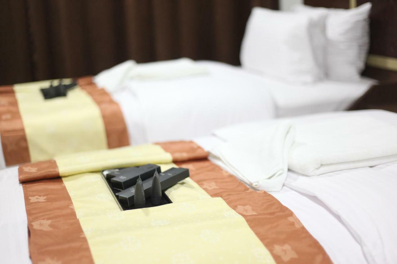 Almanzel Hotel Apartments Mascate Esterno foto